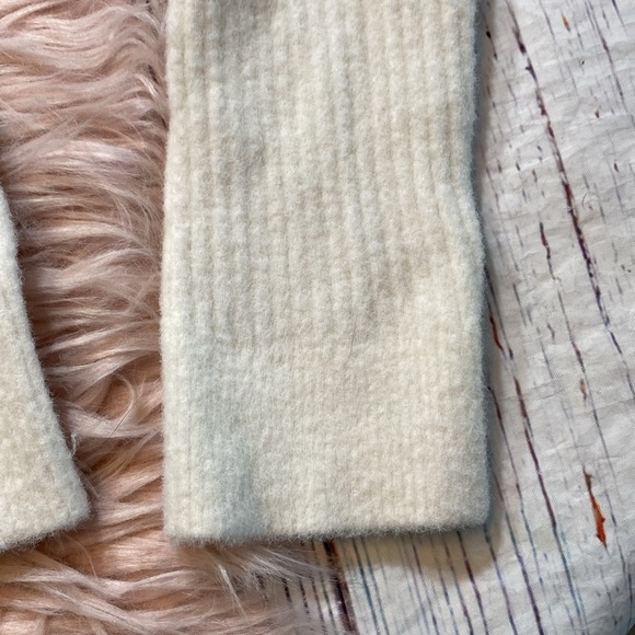 Spiritual Gangster Funnel Neck Rib Sweater Ivory sz M - Picture 6 of 11